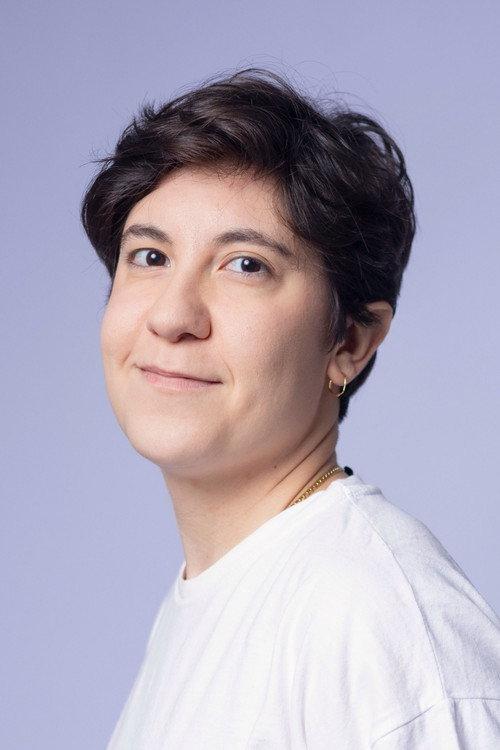 Portrait of actor Isabela Lisboa