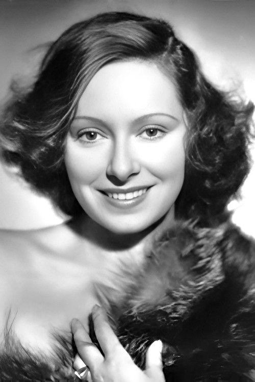 Portrait of actor Lili Muráti