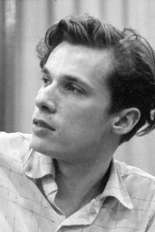 Portrait of actor Glenn Gould