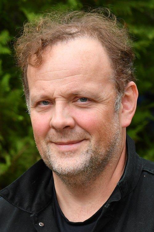 Portrait of actor Grégory Gadebois