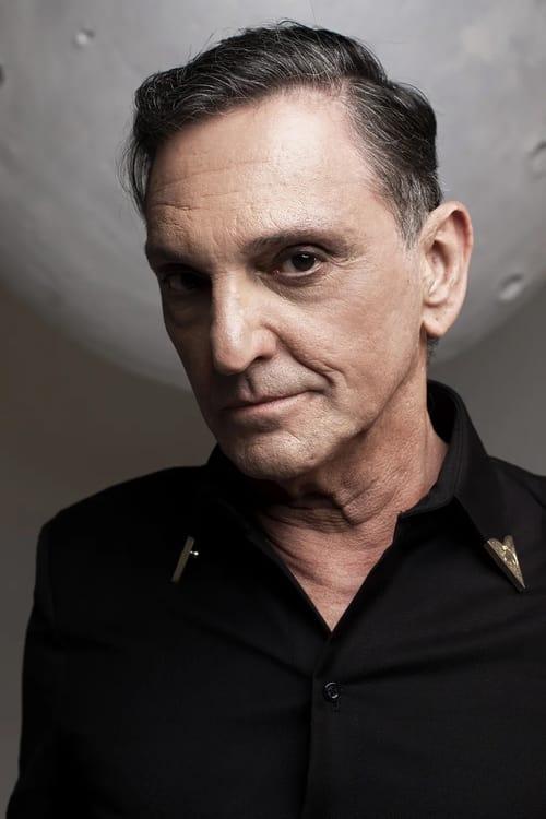 Portrait of actor Paulo Miklos