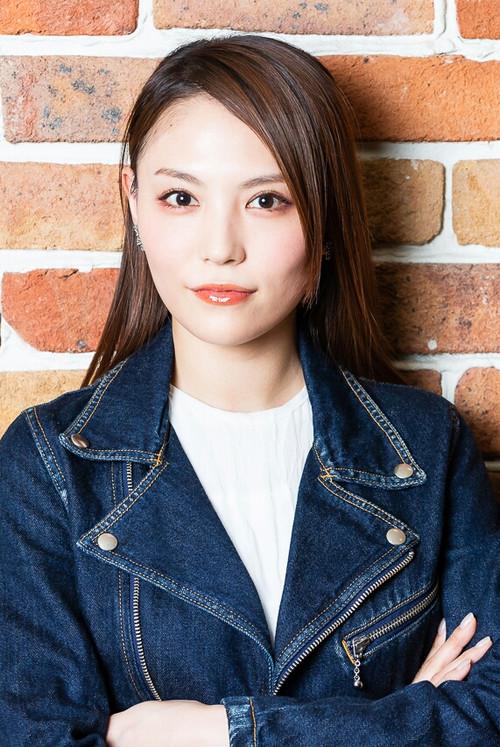 Portrait of actor Asami Tano