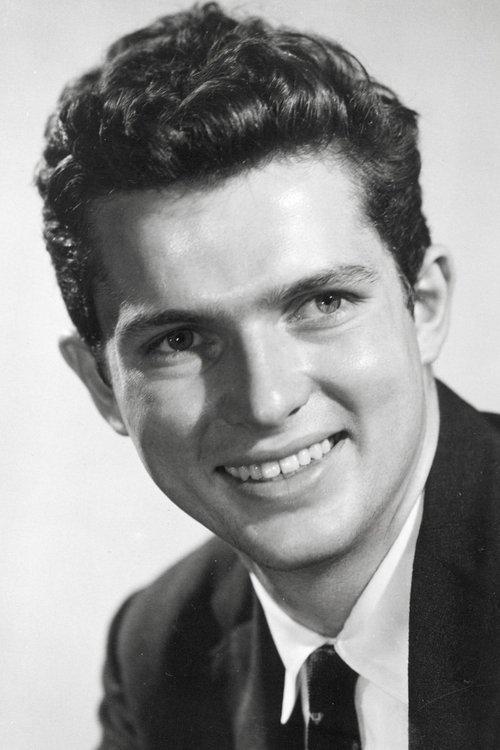 Portrait of actor Geoffrey Horne