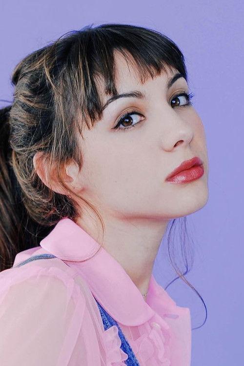 Portrait of actor Hannah Marks