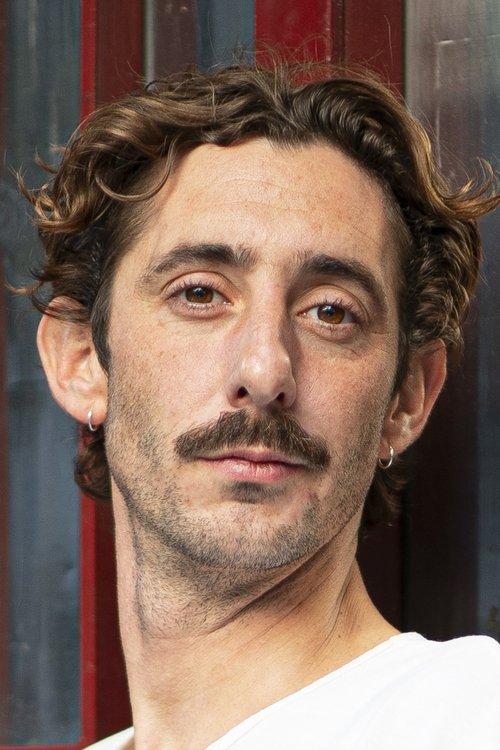 Portrait of actor Enric Auquer