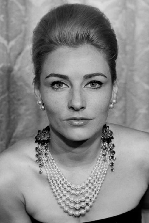 Portrait of actor Elga Andersen