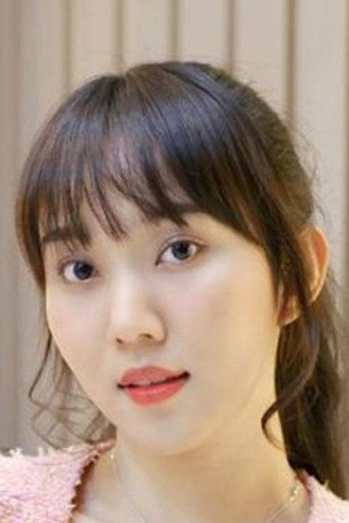 Portrait of actor Potchana Lertchanachomphu