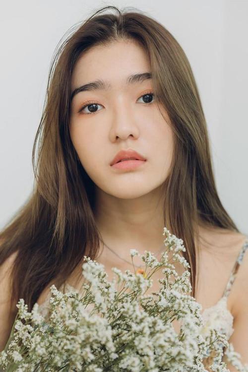 Portrait of actor Jennis Oprasert