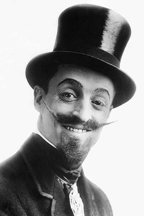 Portrait of actor Leo White