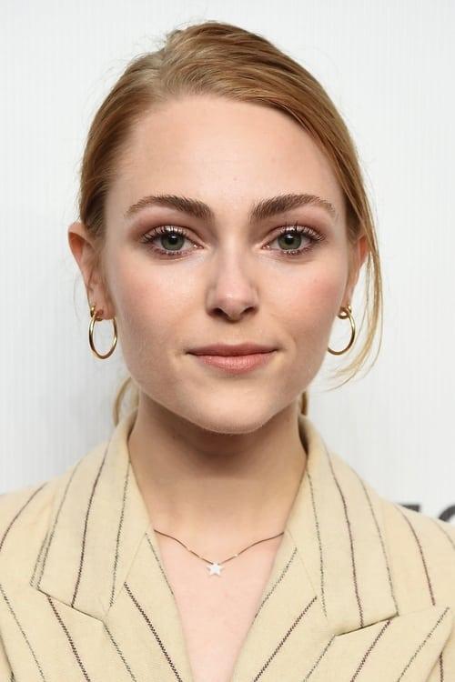 Portrait of actor AnnaSophia Robb