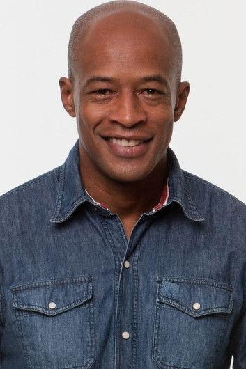 Portrait of actor Lui Mendes