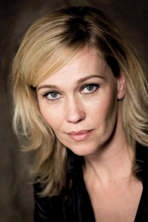 Portrait of actor Outi Mäenpää