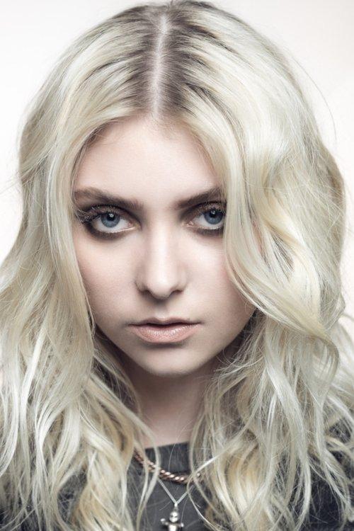 Portrait of actor Taylor Momsen