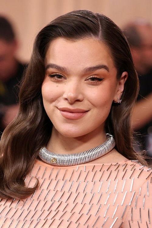 Portrait of actor Hailee Steinfeld