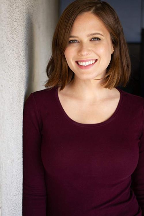 Portrait of actor Leah Henoch