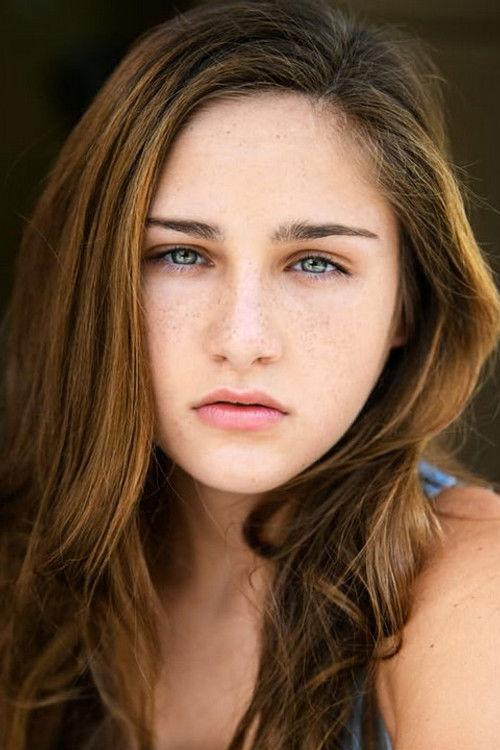 Portrait of actor Alana Cavanaugh