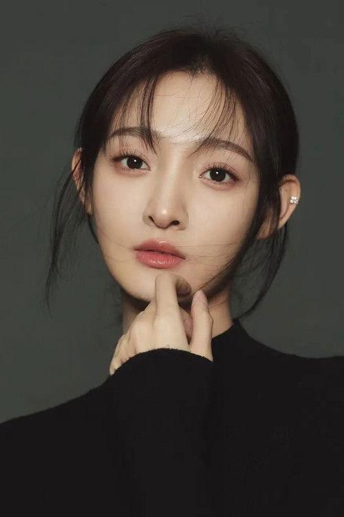 Portrait of actor Li Yutong