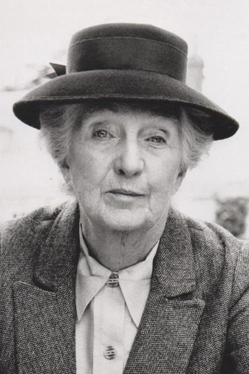 Portrait of actor Joan Hickson