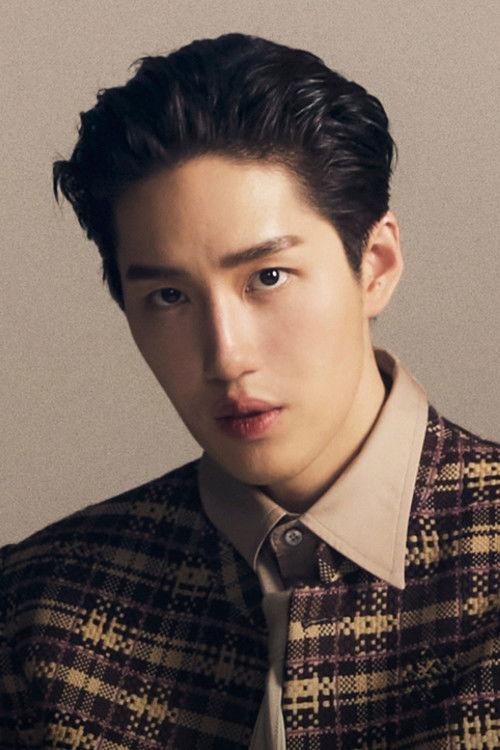 Portrait of actor Thanapob Leeratanakachorn