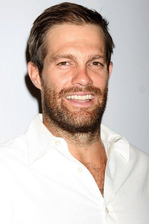 Portrait of actor Geoff Stults