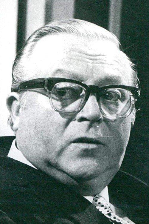 Portrait of actor Robert Dorning