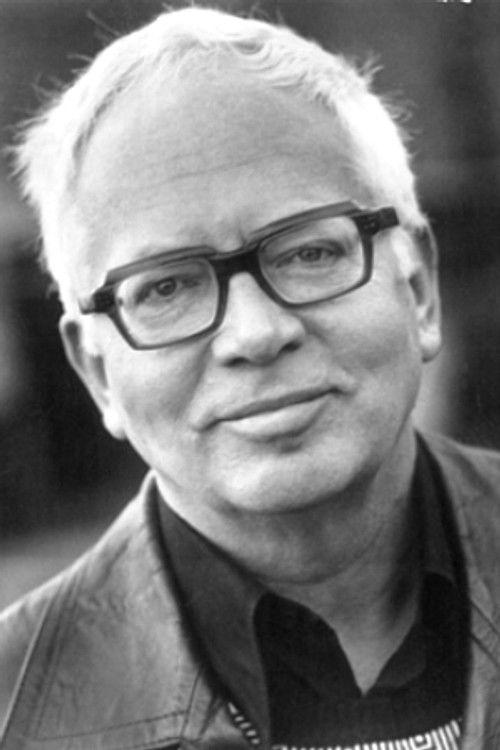 Portrait of actor Paul Edwin Roth