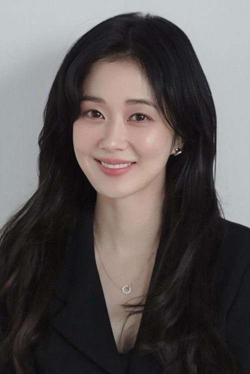Portrait of actor Jang Na-ra