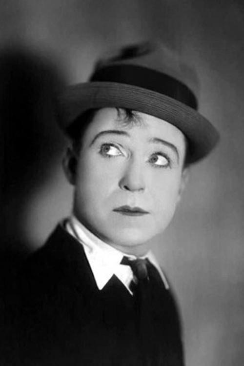 Portrait of actor Harry Langdon